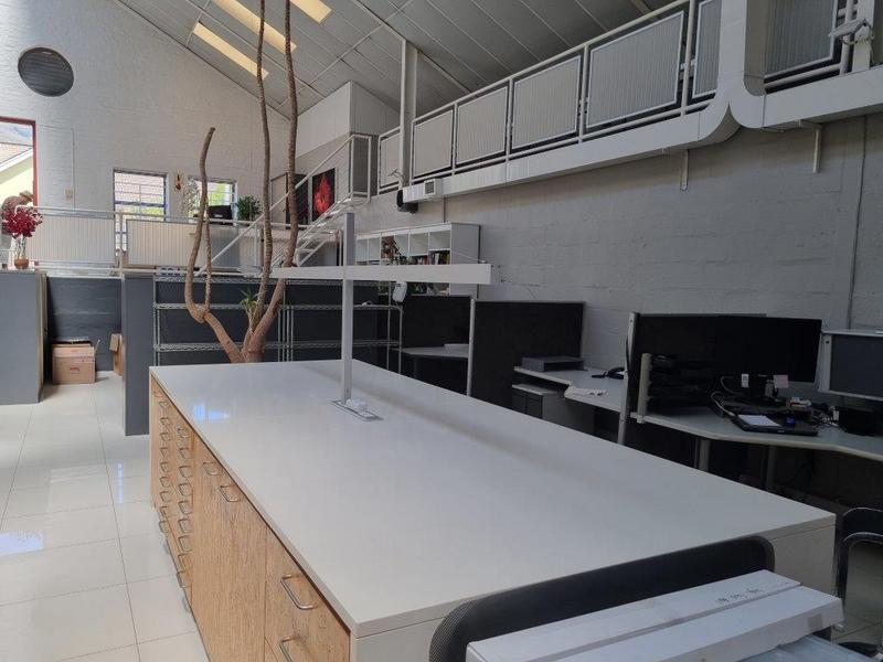 To Let commercial Property for Rent in Mowbray Western Cape